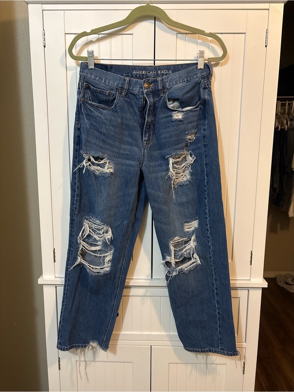 American Eagle Size 6 Distressed Ripped Raw Hem Jeans Y2K Grunge Indie Sleeze